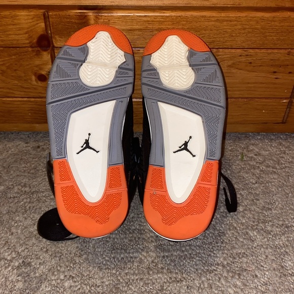 Air Jordan 4s retro size 6 starfish 200$ - Picture 7 of 8